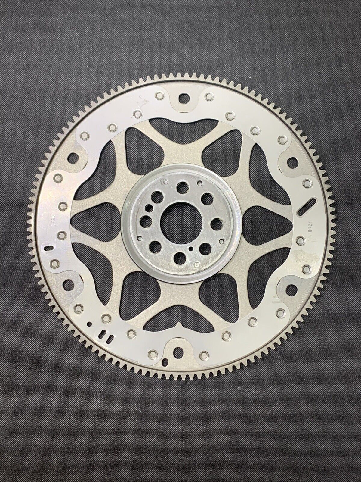 BMW Schwungscheibe F10 F11 G30 F25 F15 B47 Schwungrad für Automatik 8577213