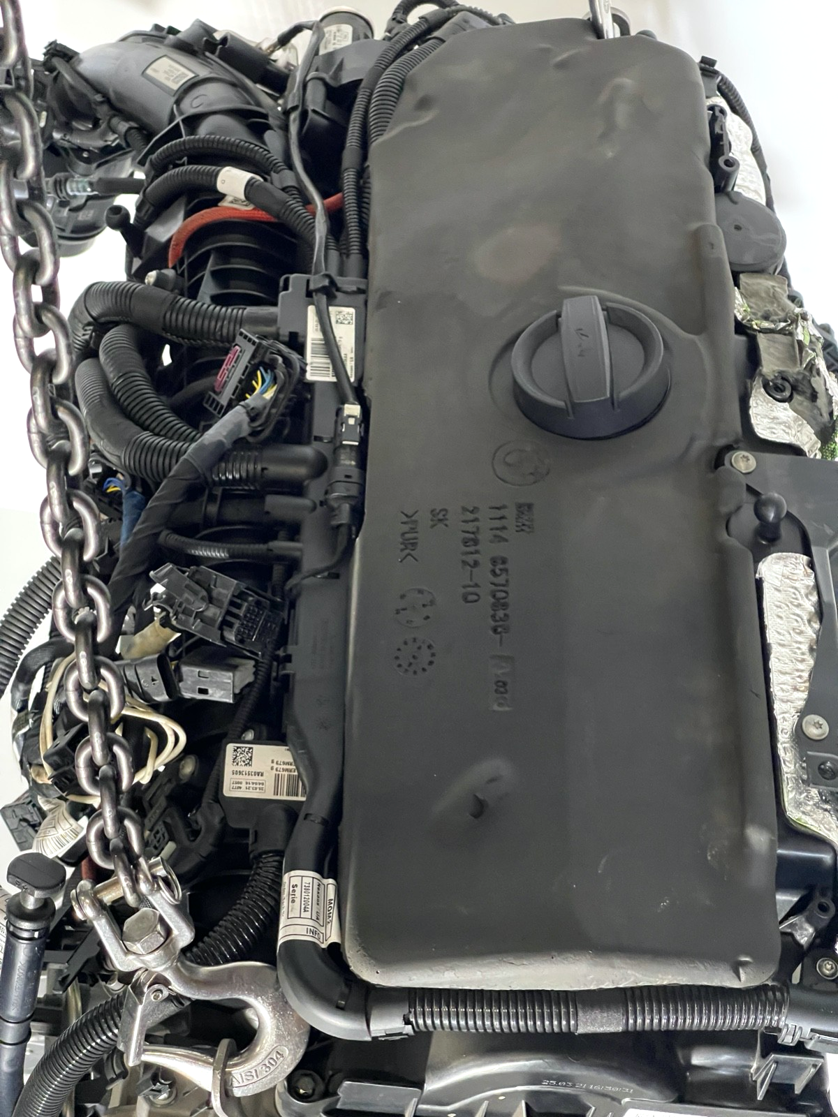 7681573