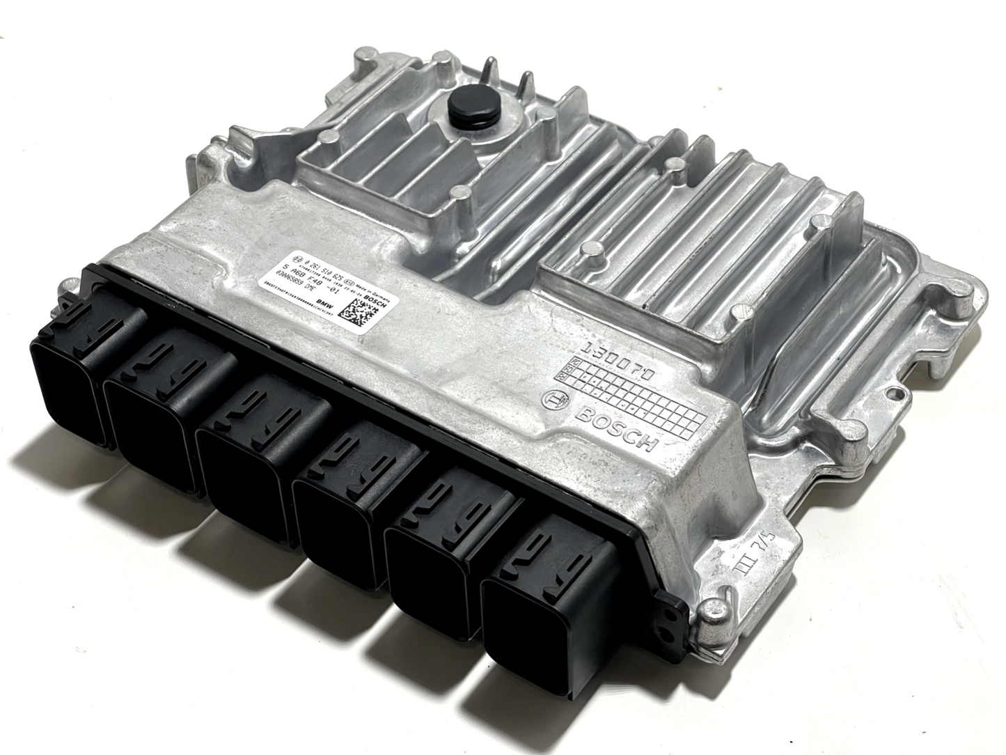 6916090