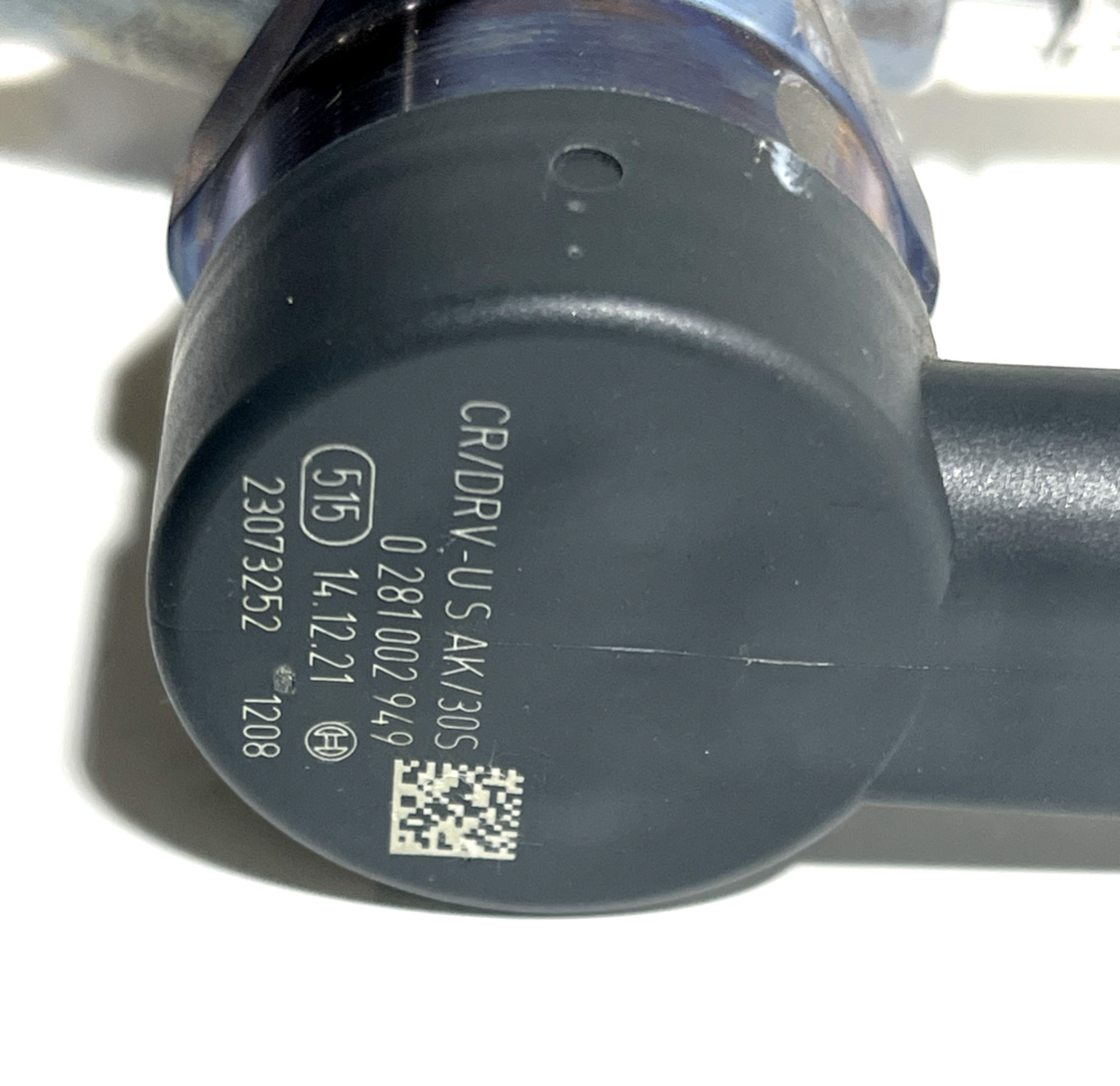 7621537
