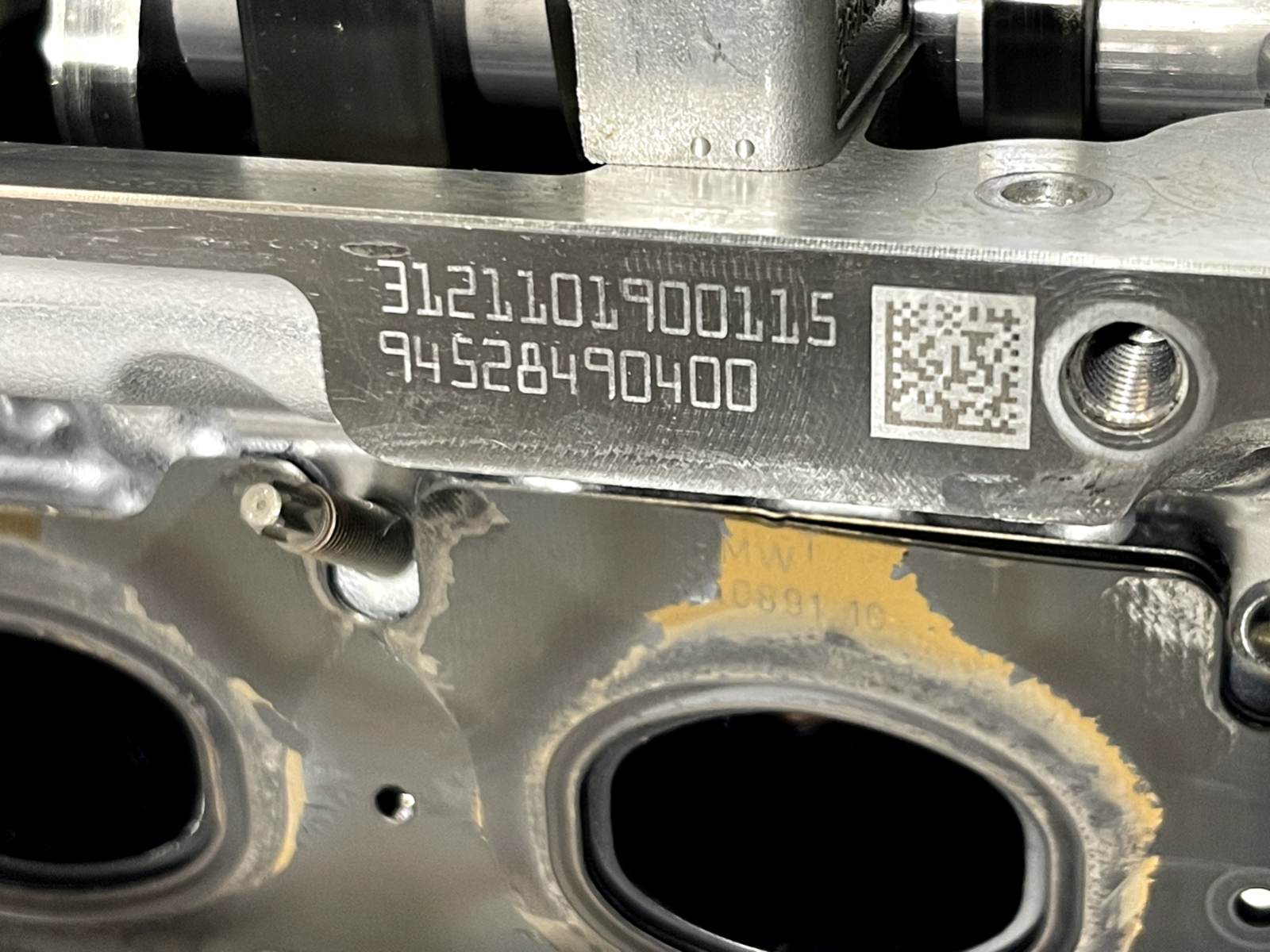 6943383