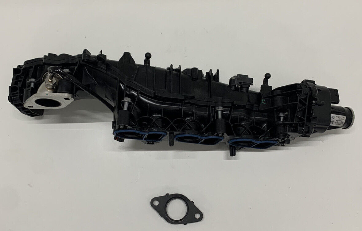 BMW F20 F31 F40 F46 116d 1.5 116PS Ansaugkrümmer Ansaugbrücke 8596905 8570791