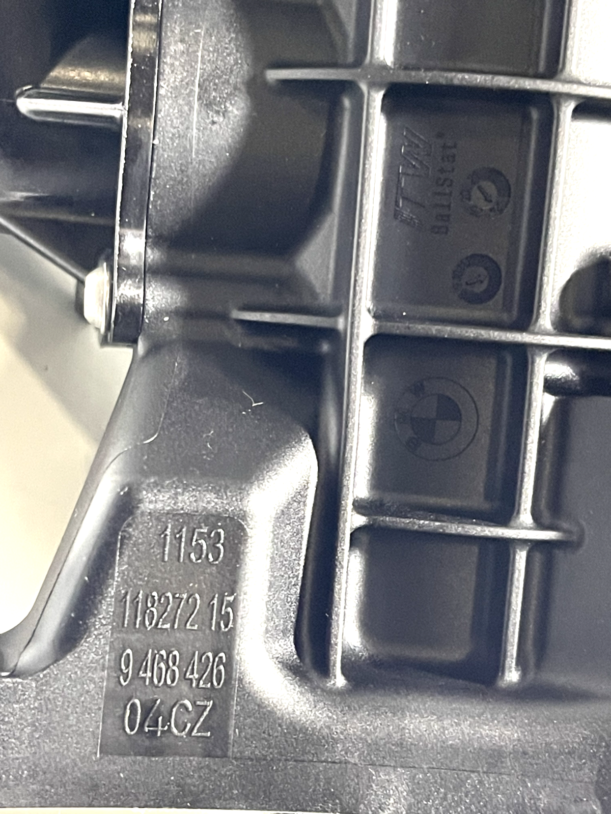 6916072