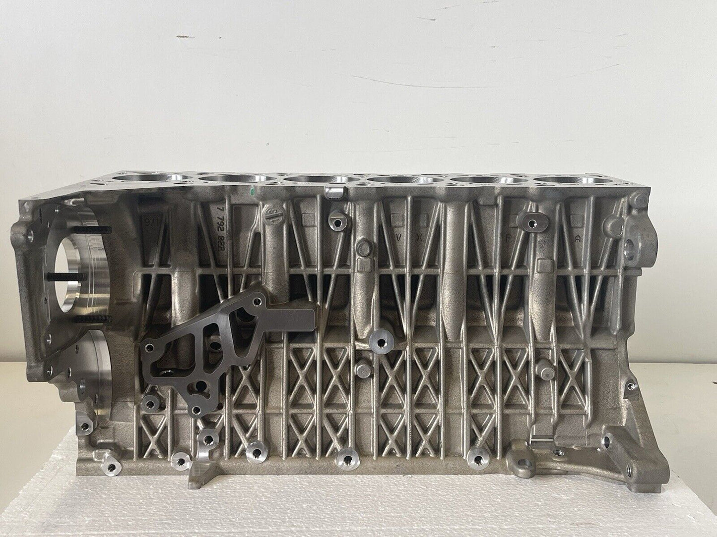 7792822 Motorblock BMW M57 /  Original 3,5l d M57 Diesel 7799671