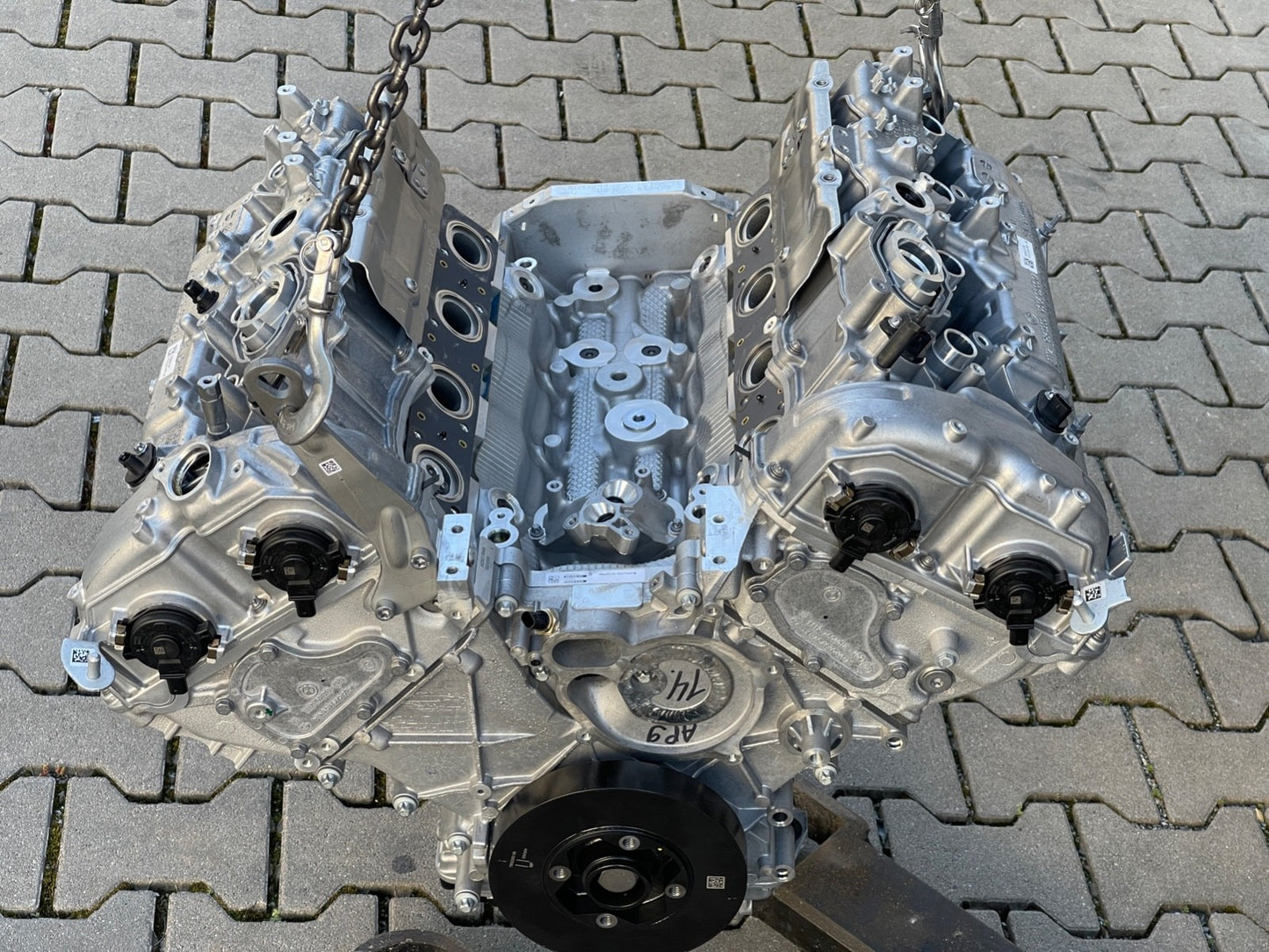 8700847