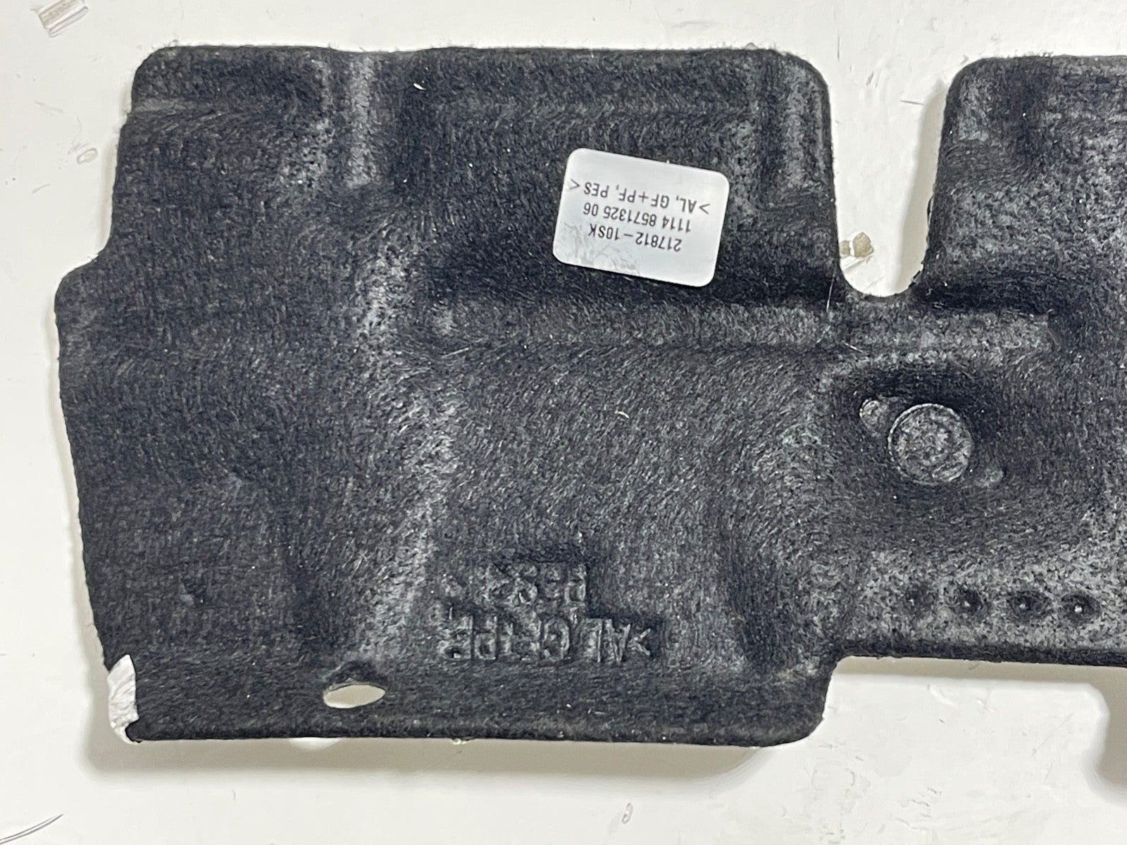 8253002