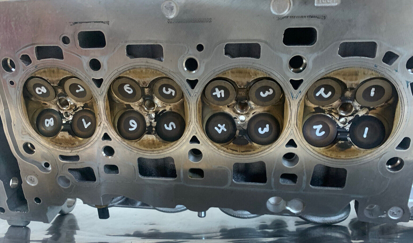 Zylinderkopf BMW Zylinderkopfhaube Nockenwellen Nockenwellen Steller B46A20B