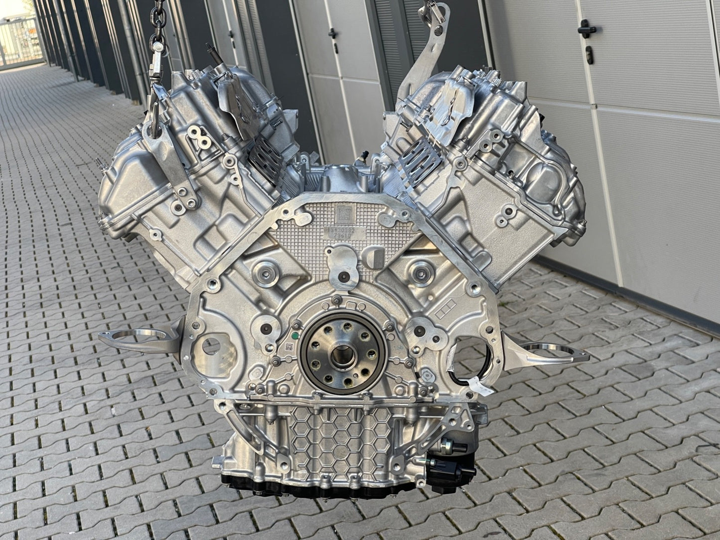 8700847