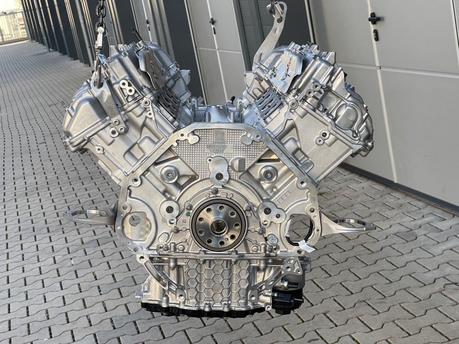 8700847