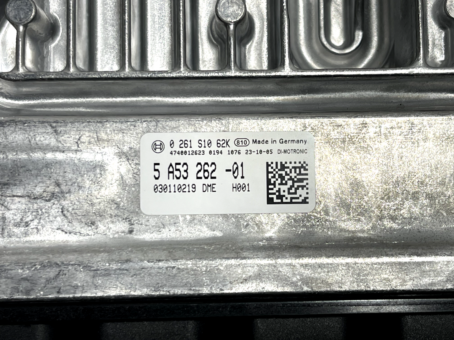 6916092
