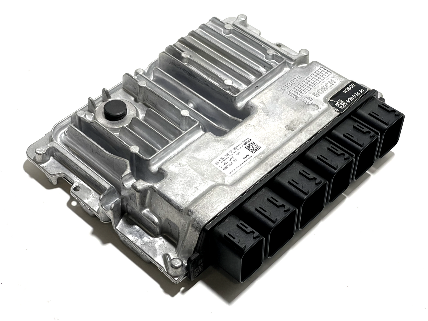 6916093