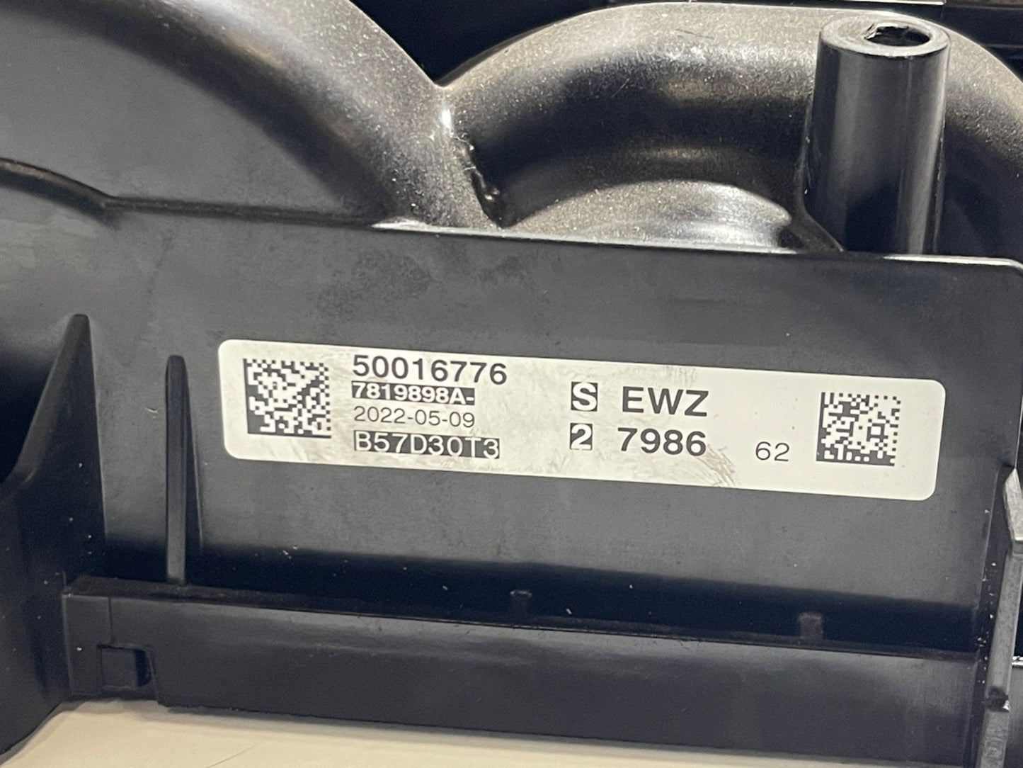 8121319