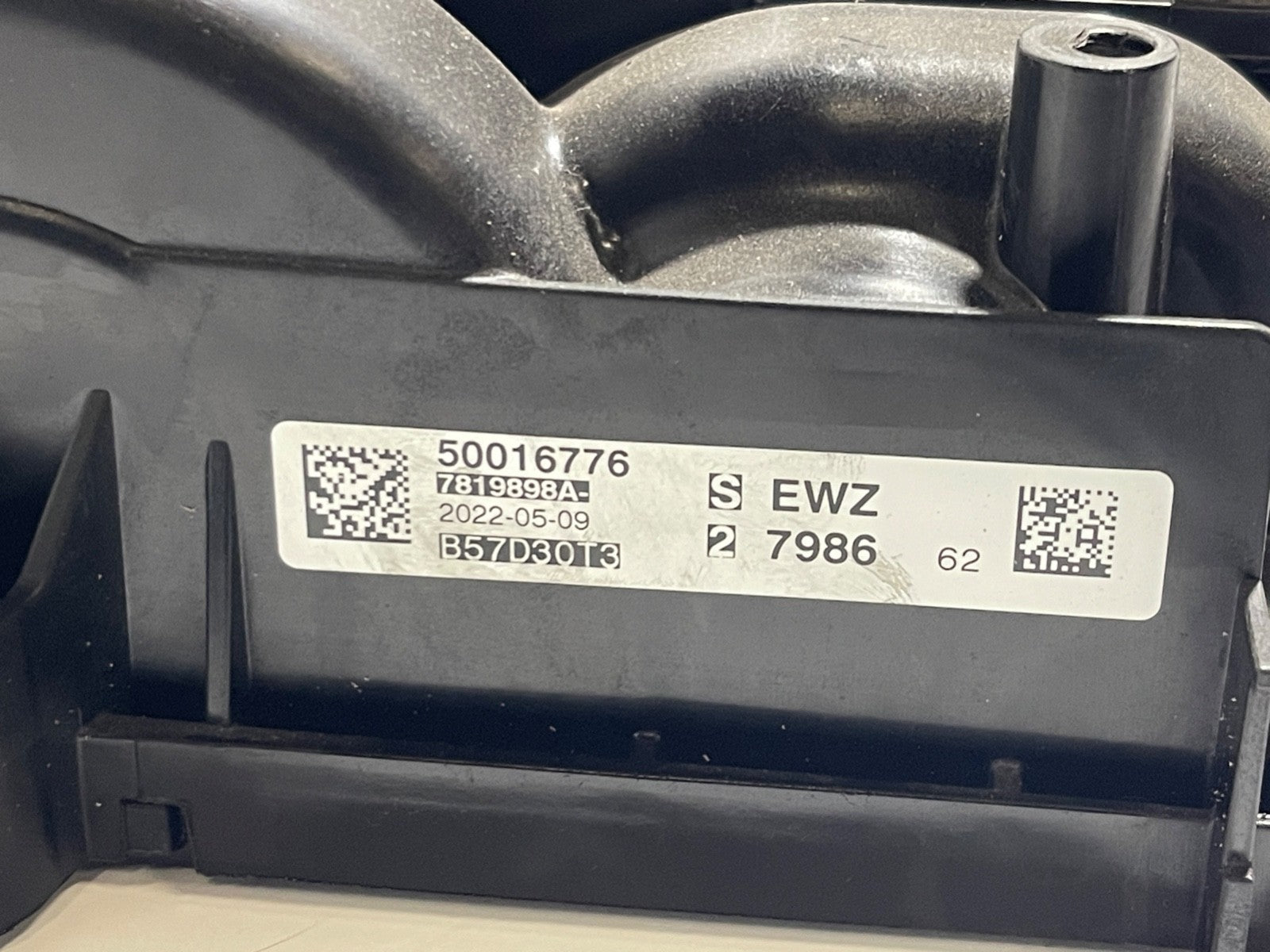 8121319