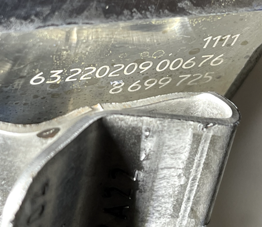 5256001