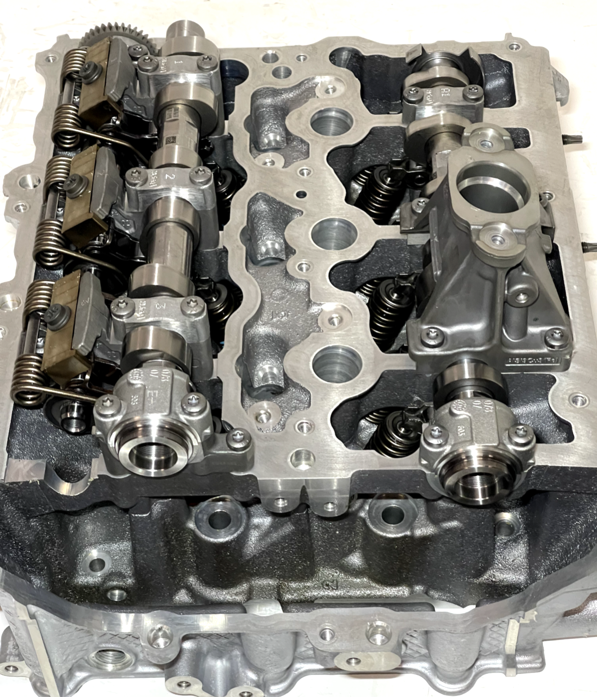 5256022