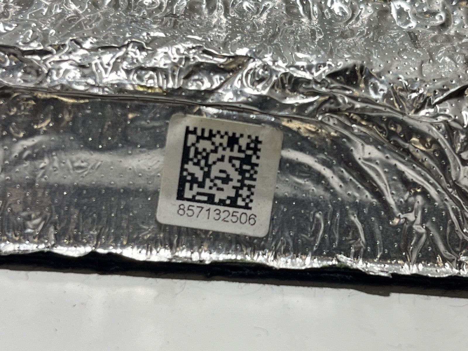 8253002