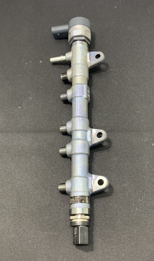 BMW Hochdruck Rail 8579240 Kraftstoffdruckleitung Verteilerrohr Rohr 0281006886