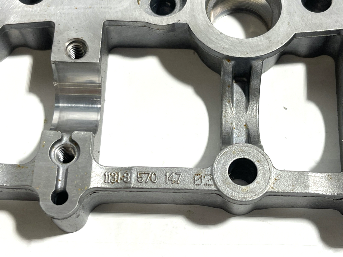 7695130