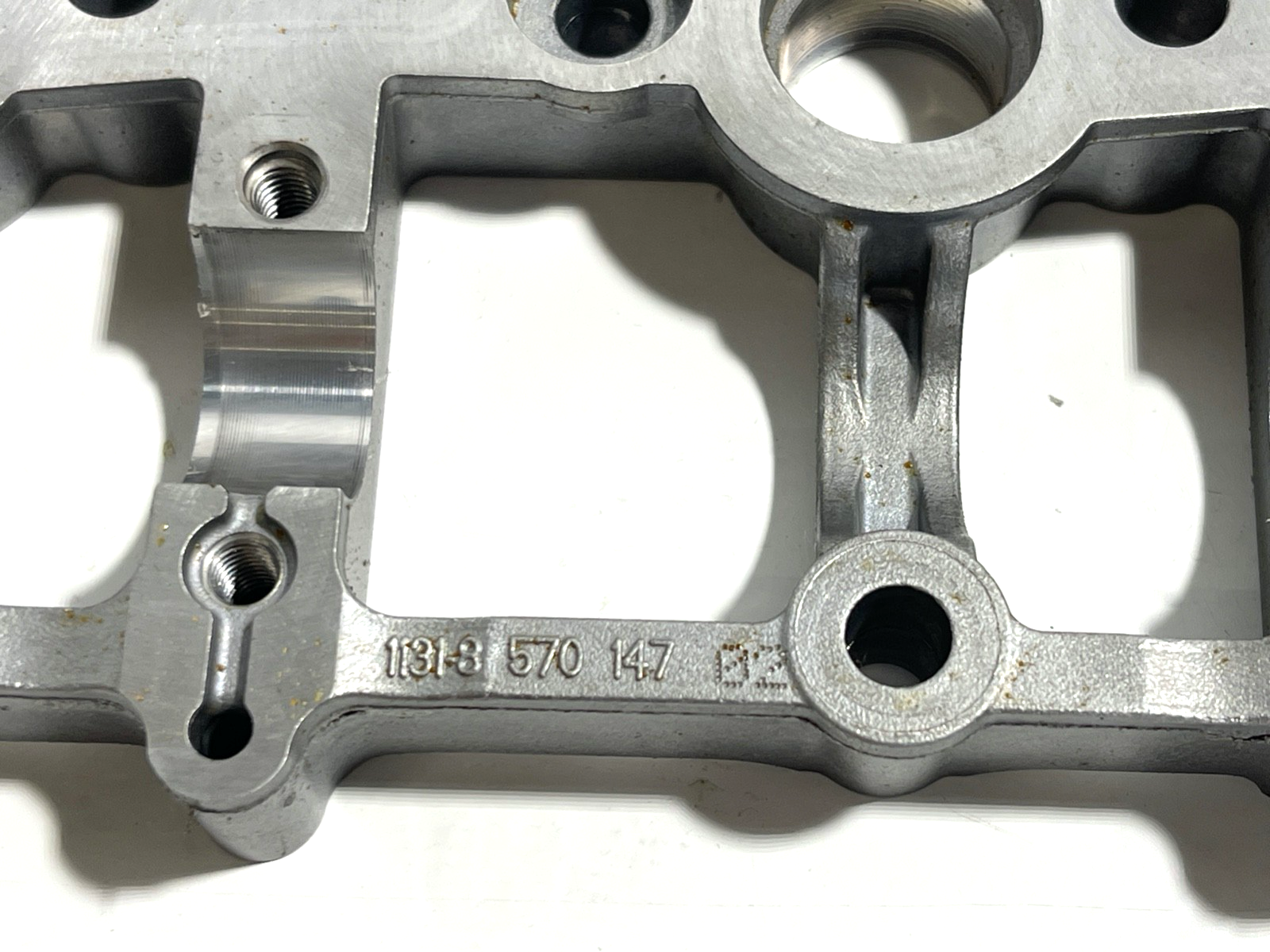 7695130