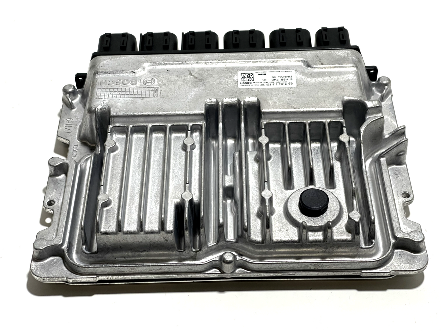 6916087