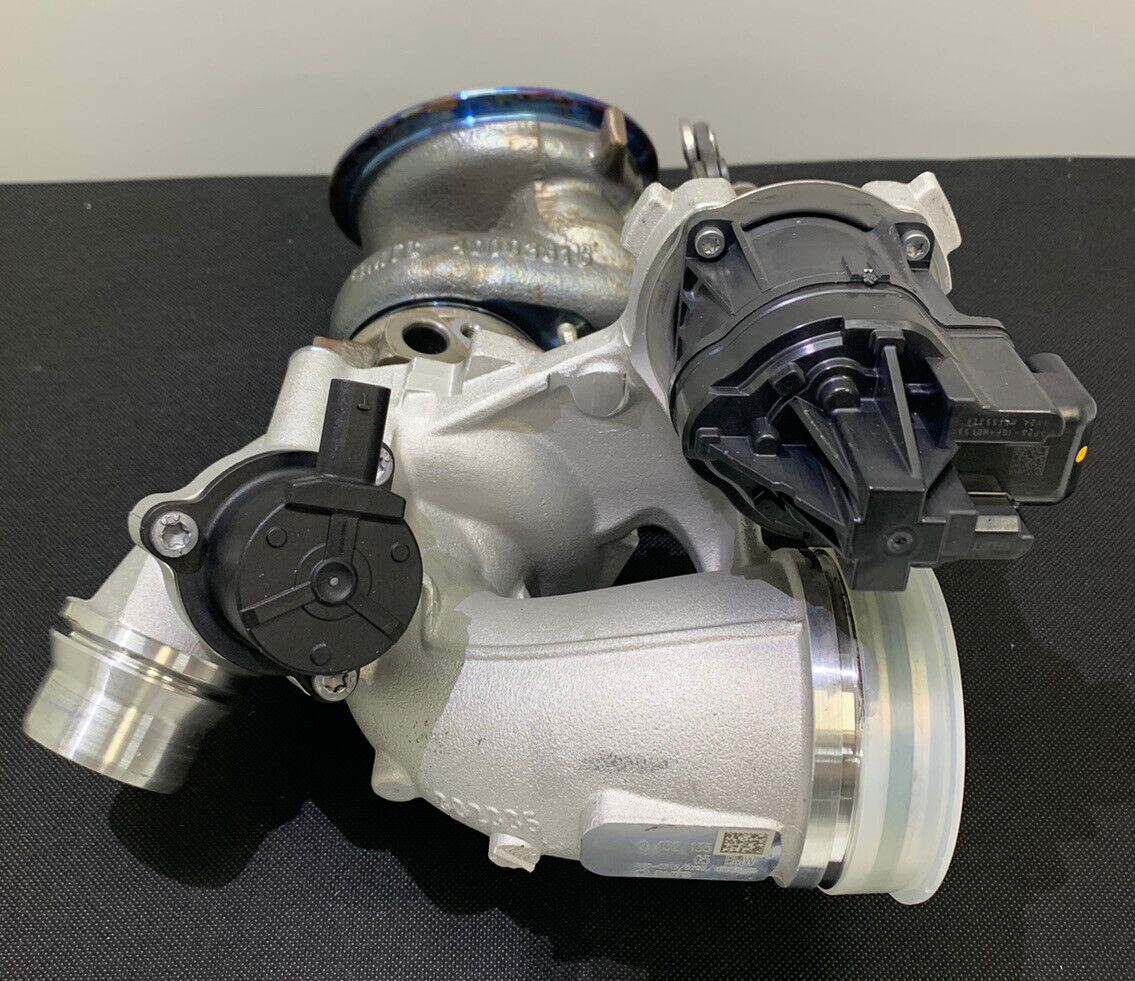 9452135 Turbolader B38 1,5L OEM BMW F40 118i F44 F45 F46 216i 218i B38 Neuwertig