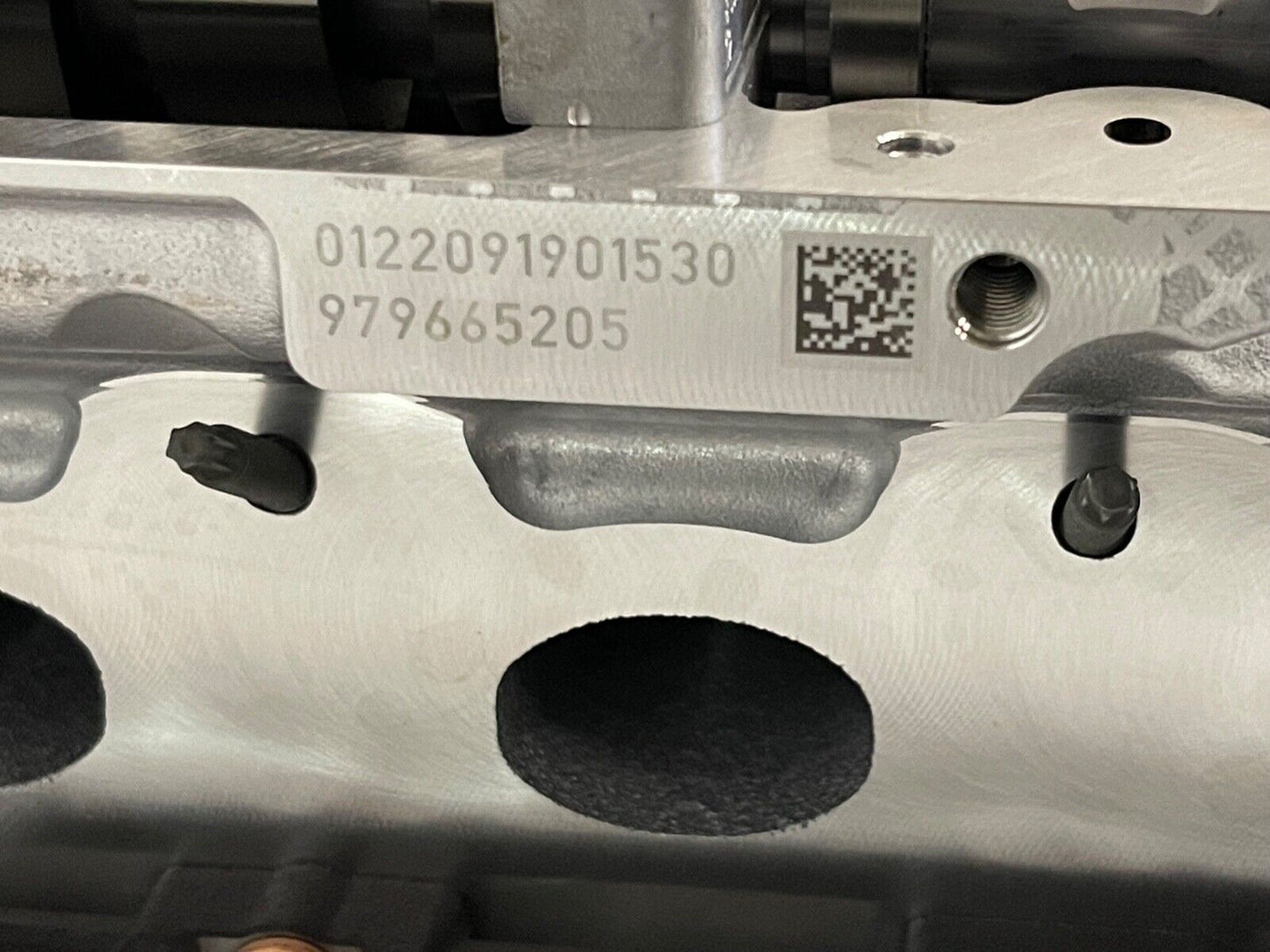 5255989
