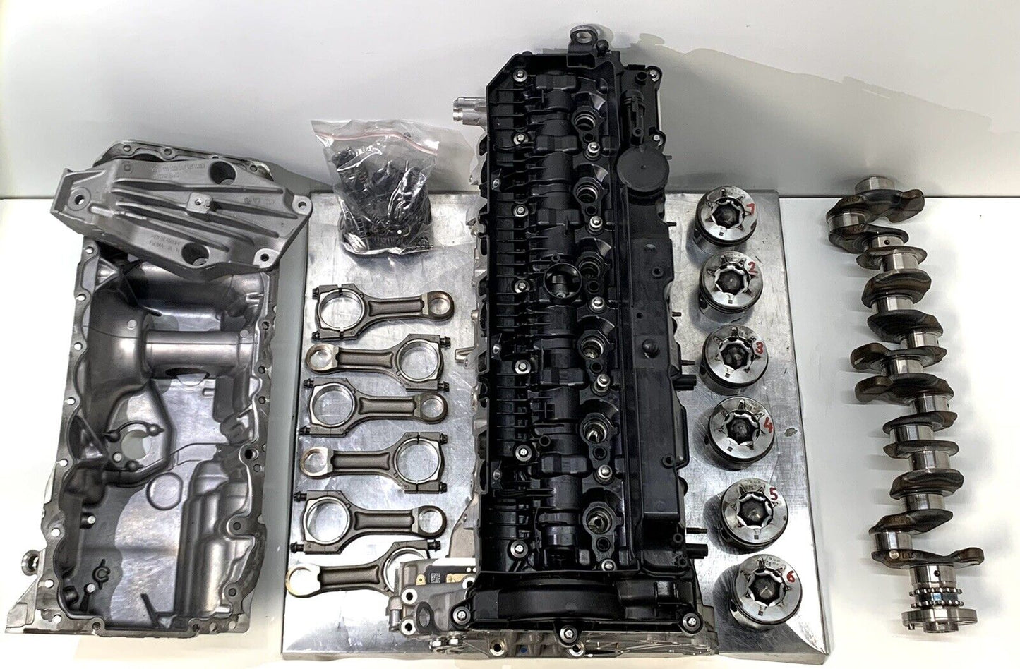 Motor B57D30A Motorblock Kurbelwelle Ölwanne Kolben Pleuelstangen Original BMW