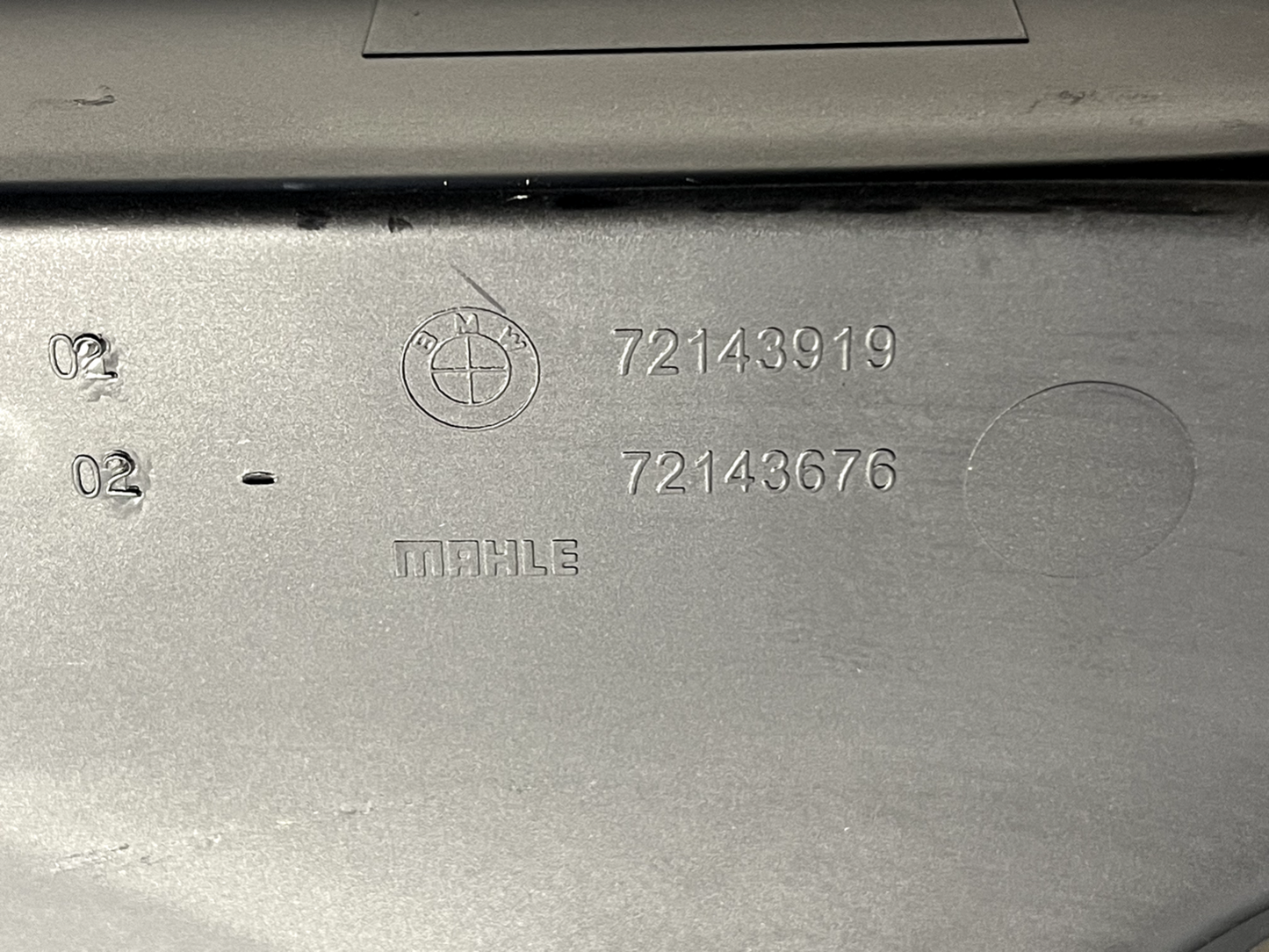 6916048