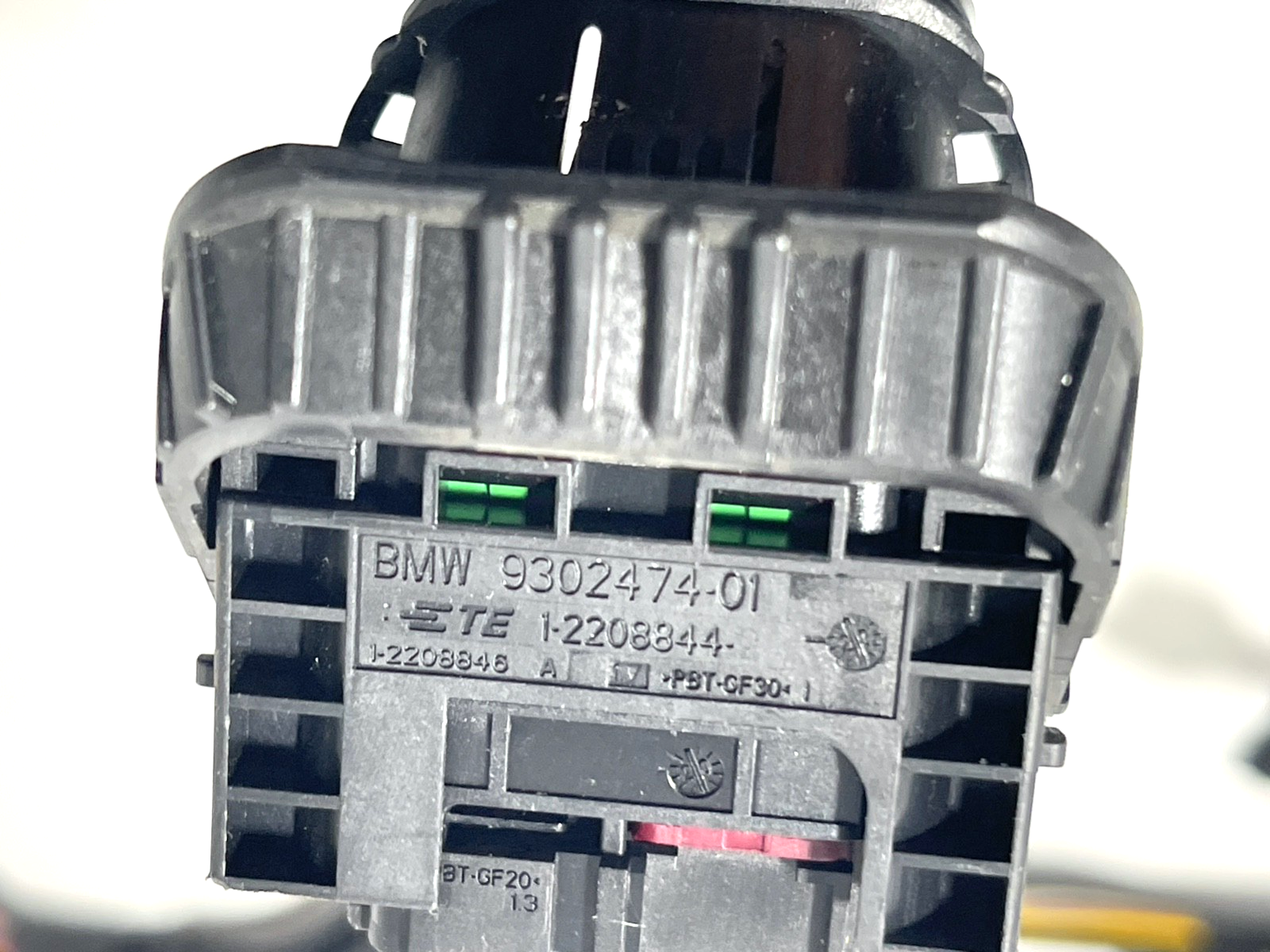 7747382