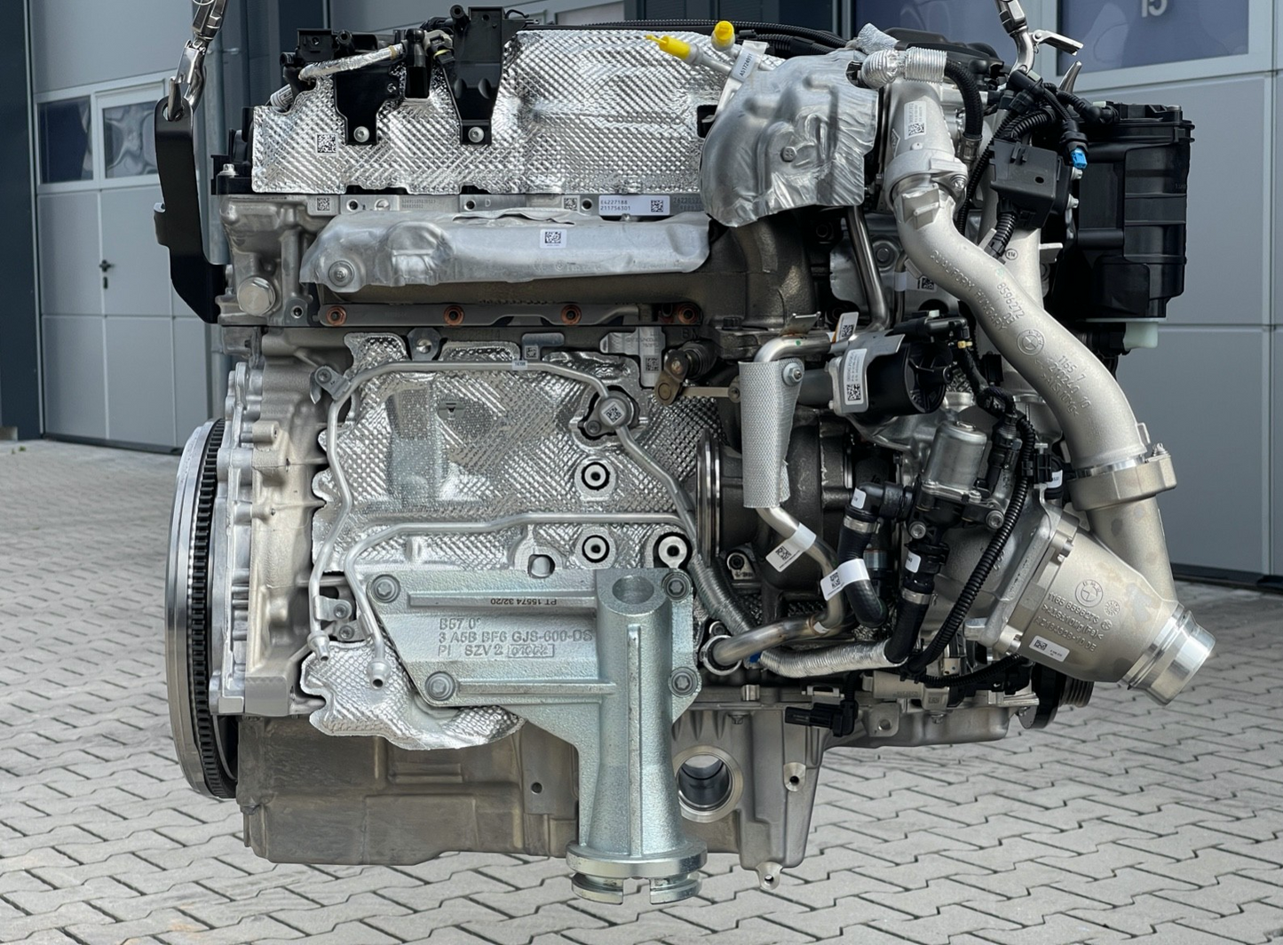 7747387