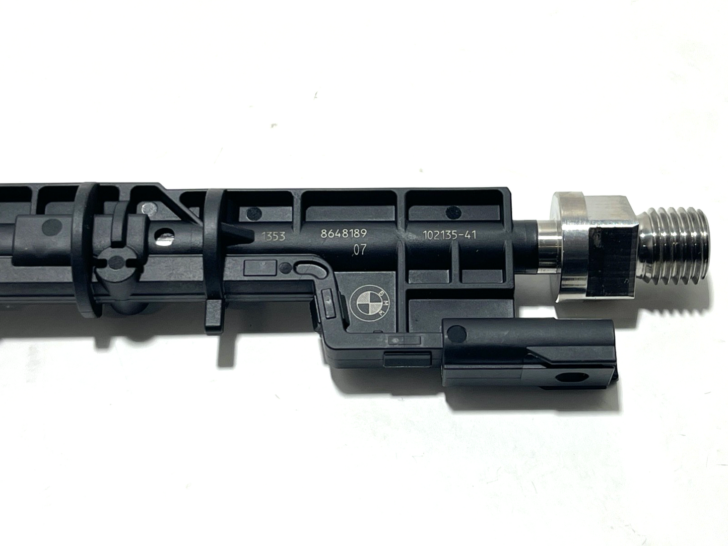 8031548