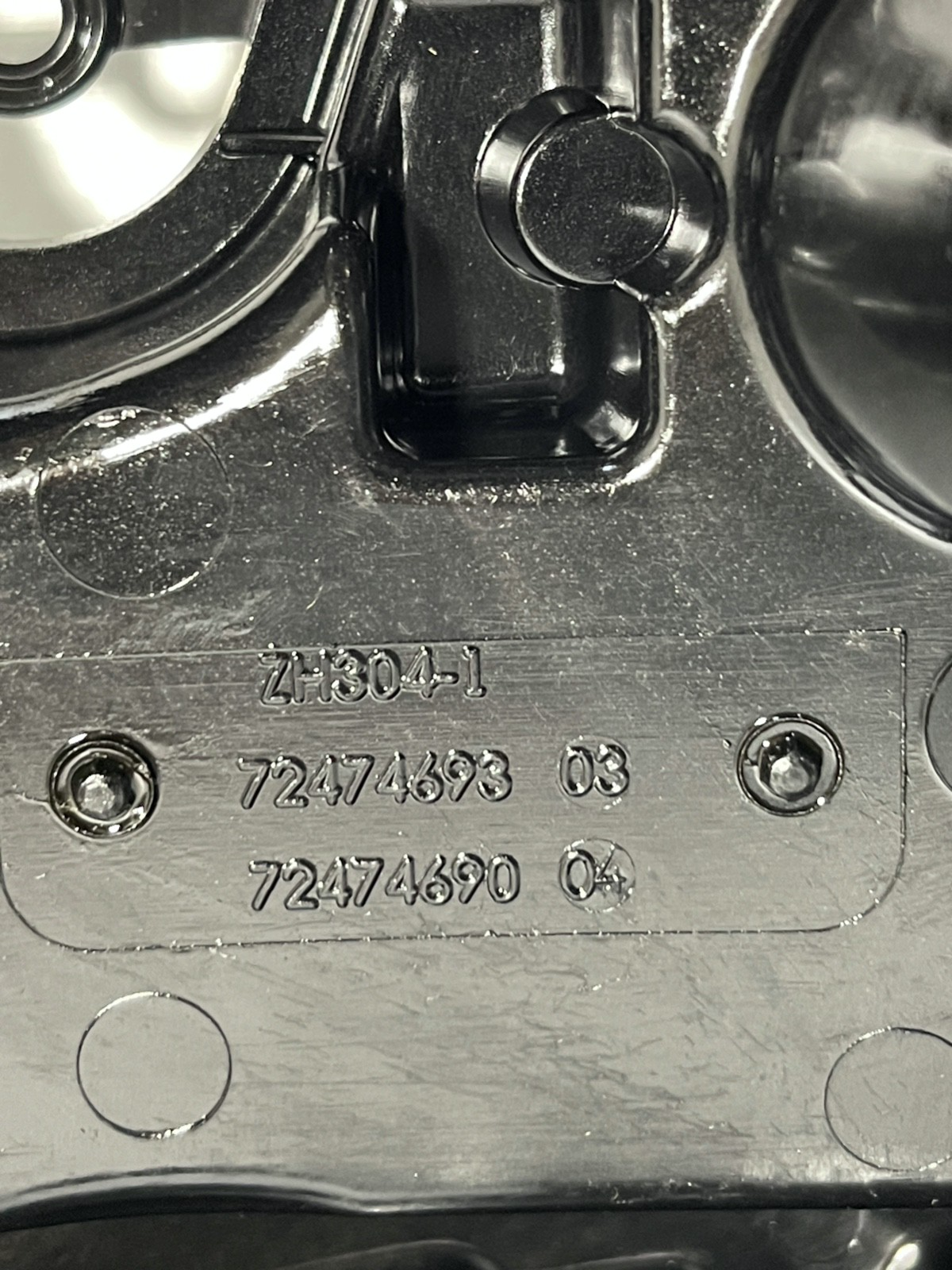 7635443