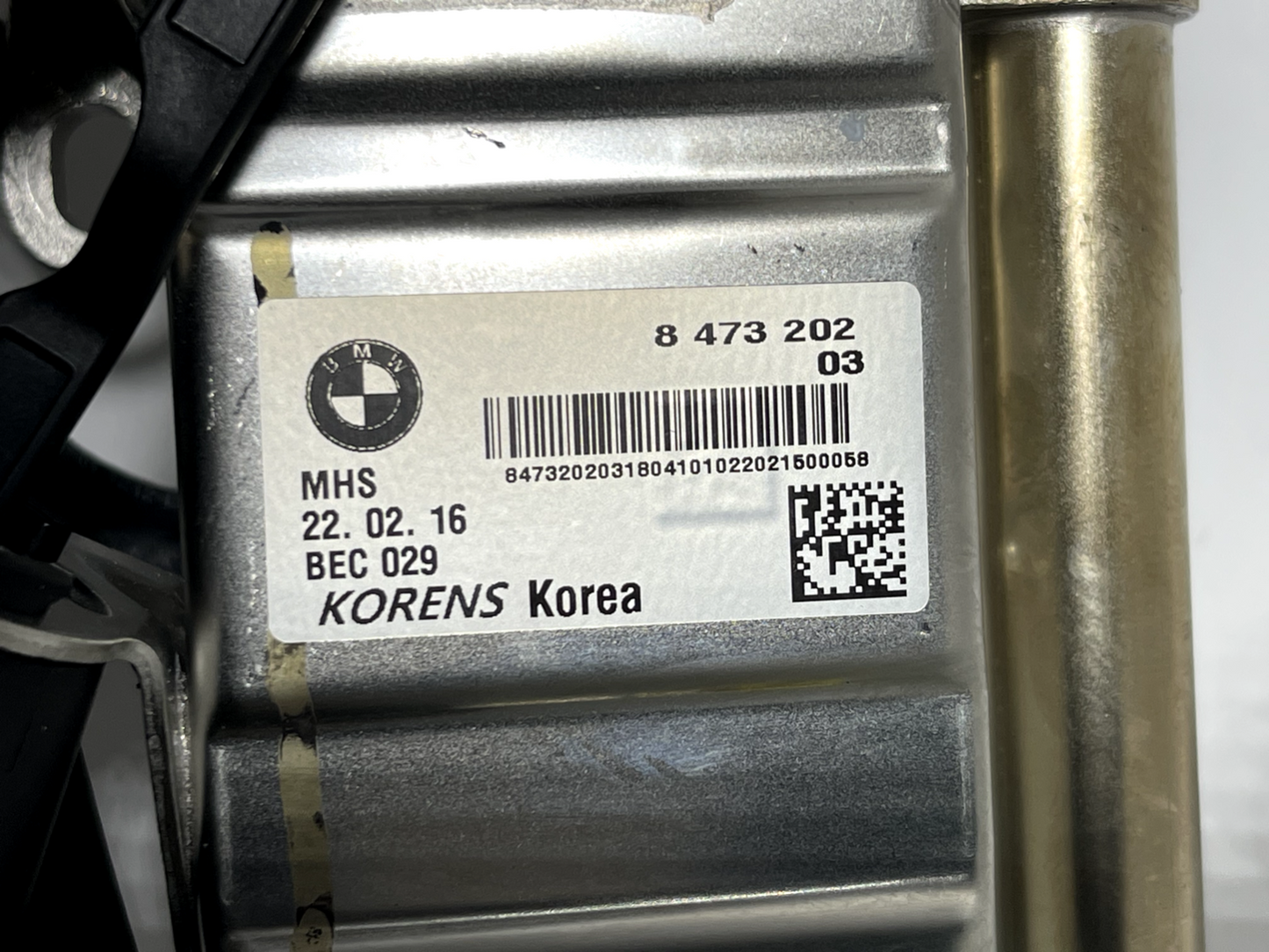 6916024