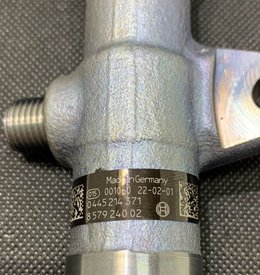 BMW Hochdruck Rail 8579240 Kraftstoffdruckleitung Verteilerrohr Rohr 0281006886
