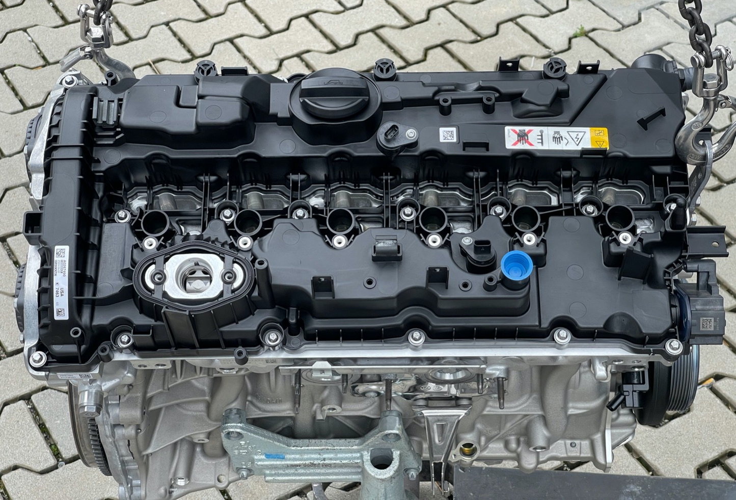 7870556