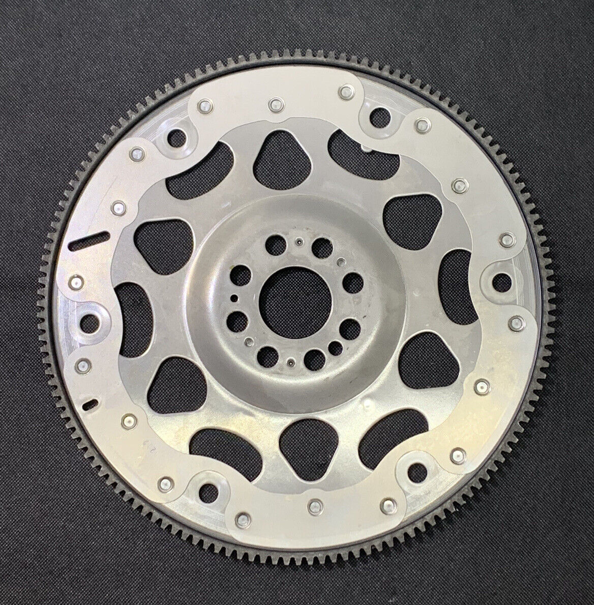 BMW Schungscheibe F31 F10 F11 G30 F25 F15 B47 C20A Automatik Schwungrad 8511452