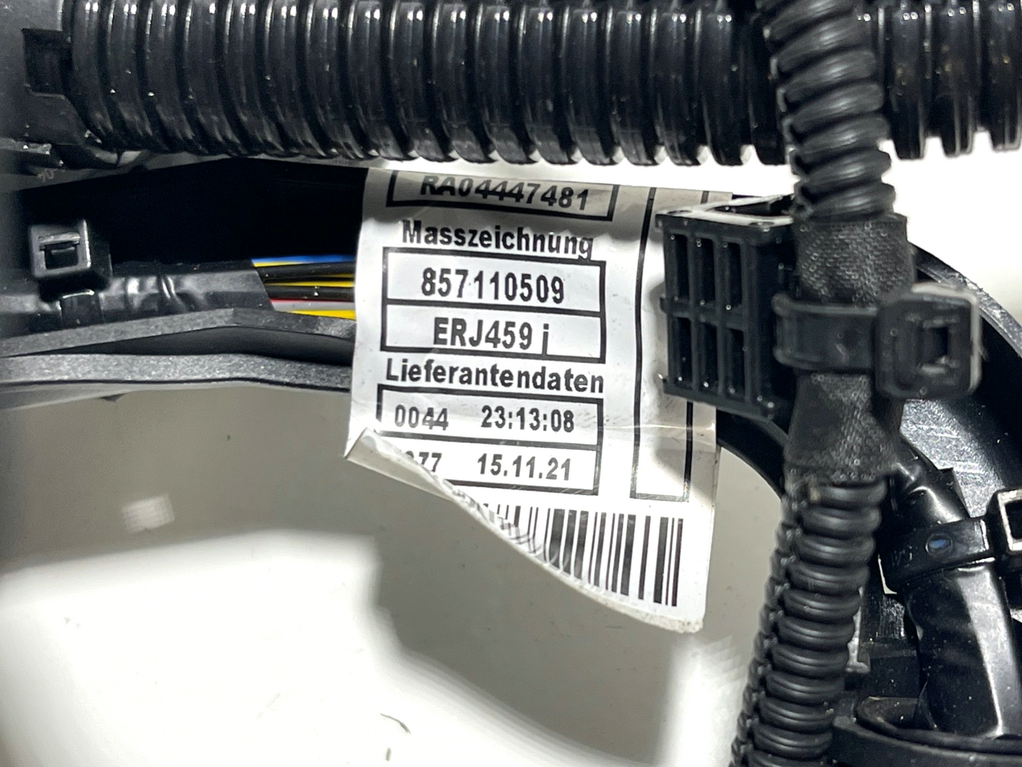 7700527