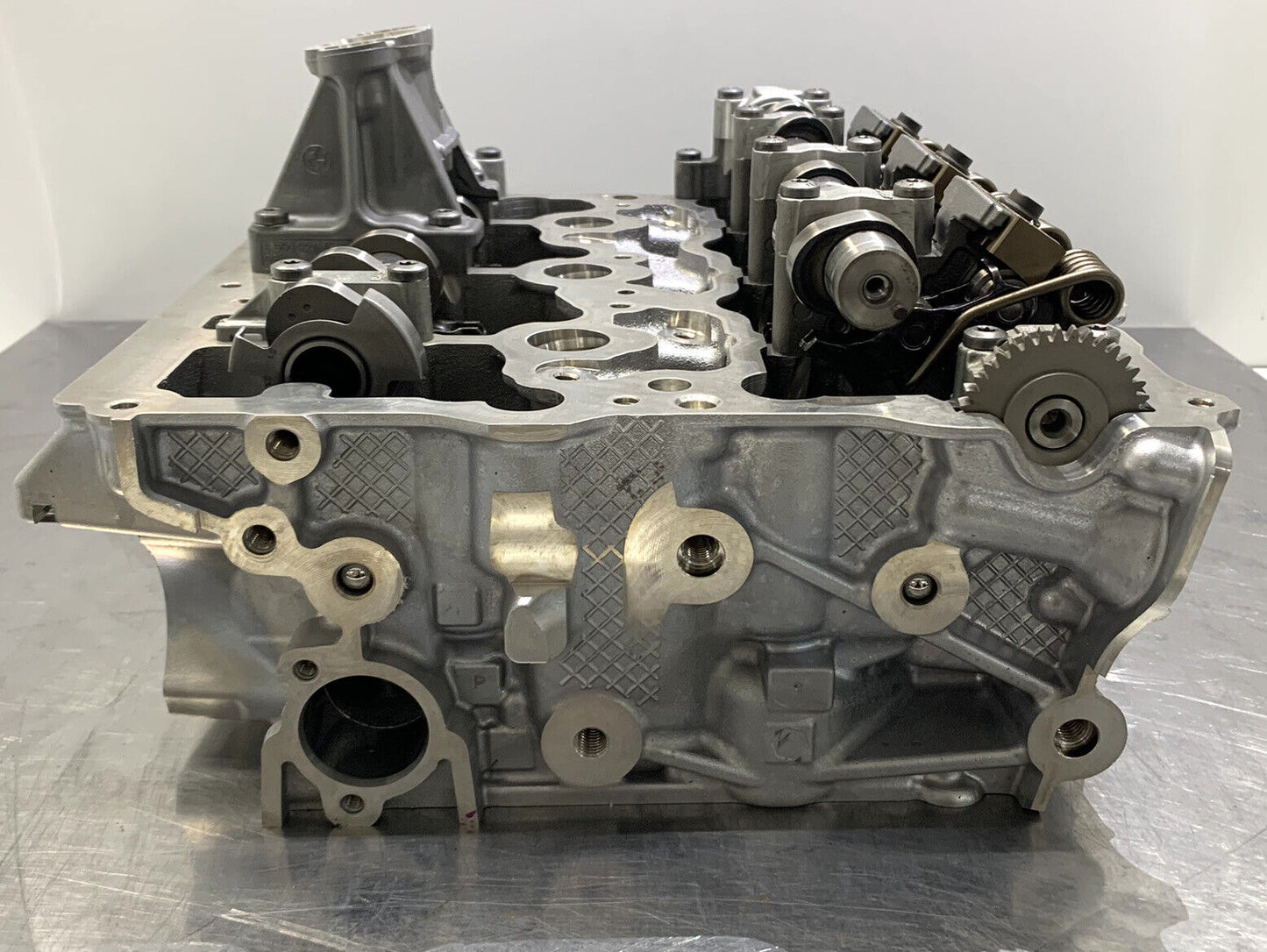 Zylinderkopf Nockenwelle BMW B38A15P Original 7829177. Neuwertig