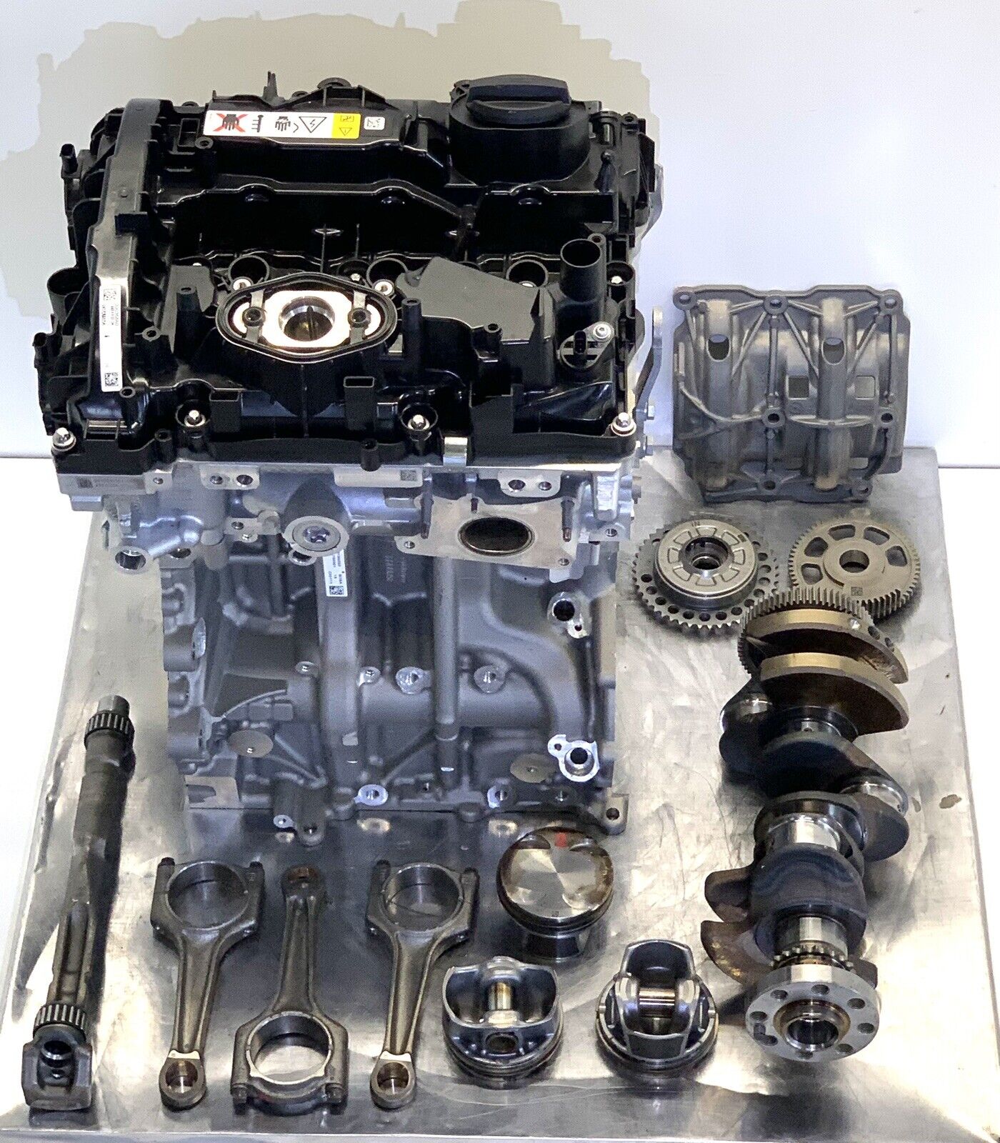 MOTOR Engine BMW B38A15P Block Kurbelwelle Pleuelstangen Kolben Ölwanne Original
