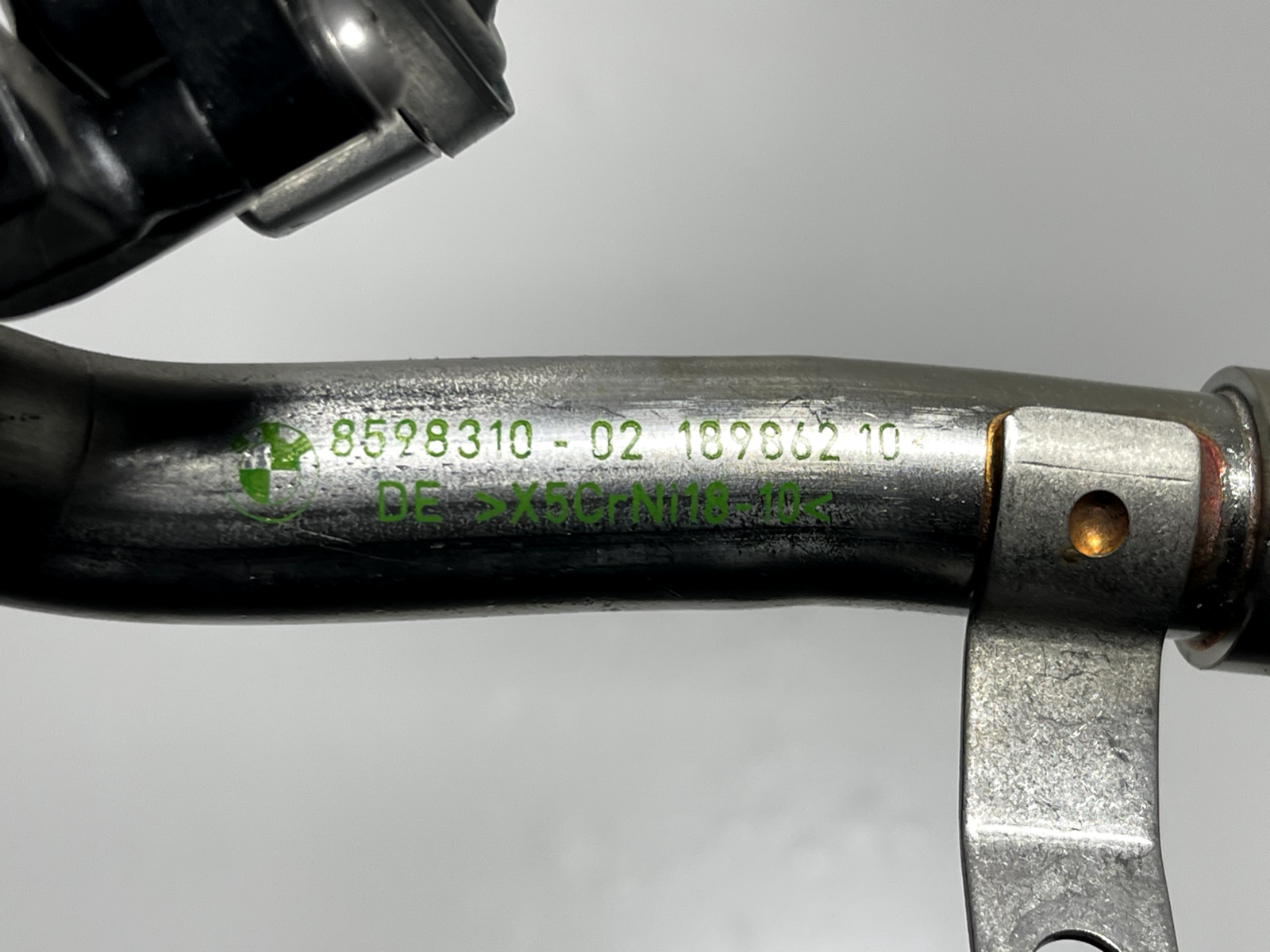 6916079
