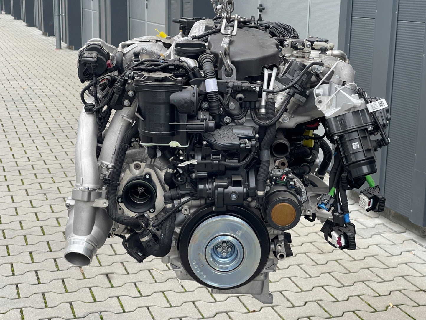 8547422