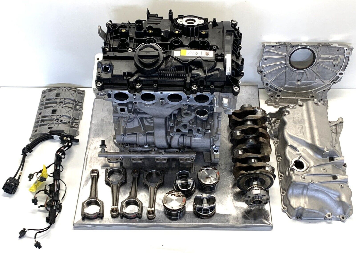 Motor Engine BMW B48A20B Motorblock Zylinderkopf Kurbelwelle Ölwanne Original