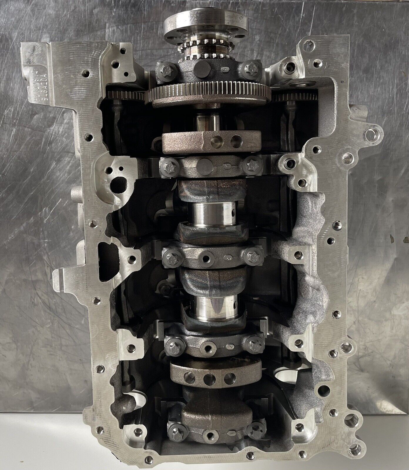 BMW Motorblock m. Kurbelwelle Kolben Ölwanne BMW Orginal B46A20A  Neuwertig