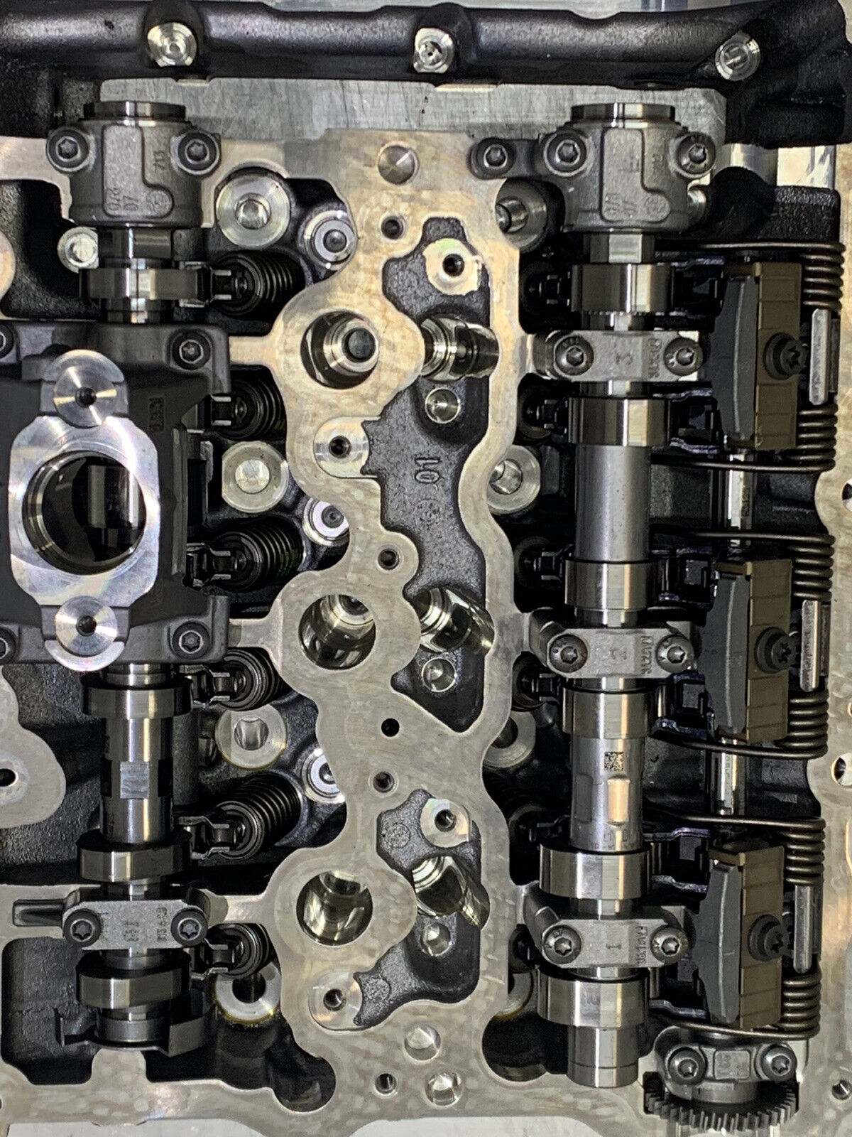 Zylinderkopf Nockenwelle BMW B38A15P Original 7829177. Neuwertig