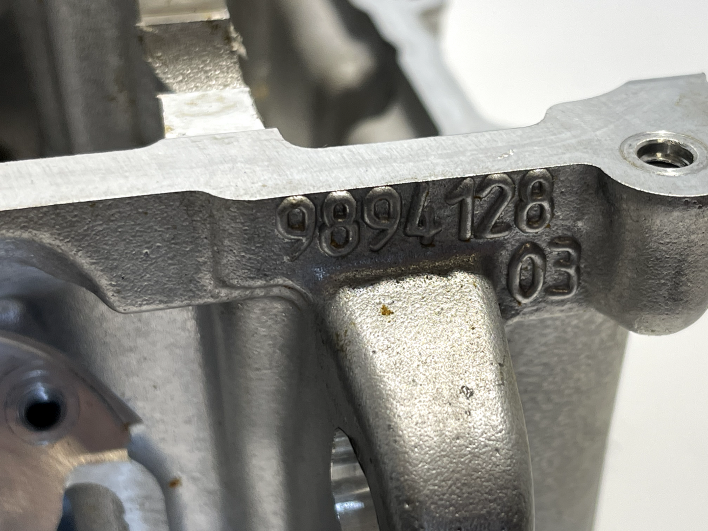6943669