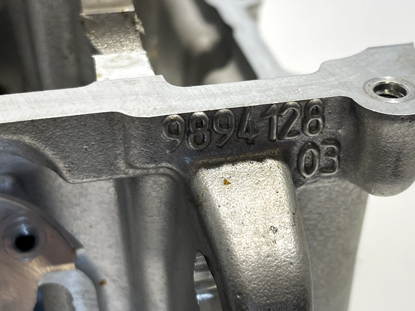 6943669