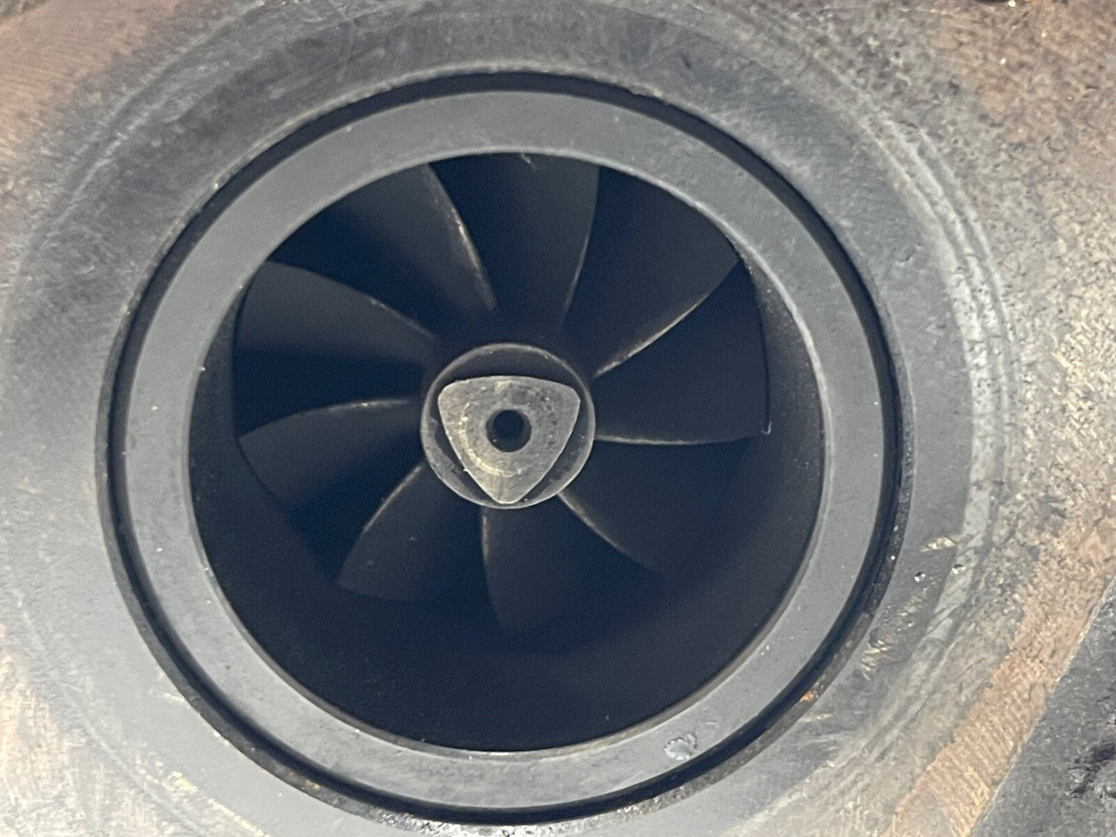 7559495