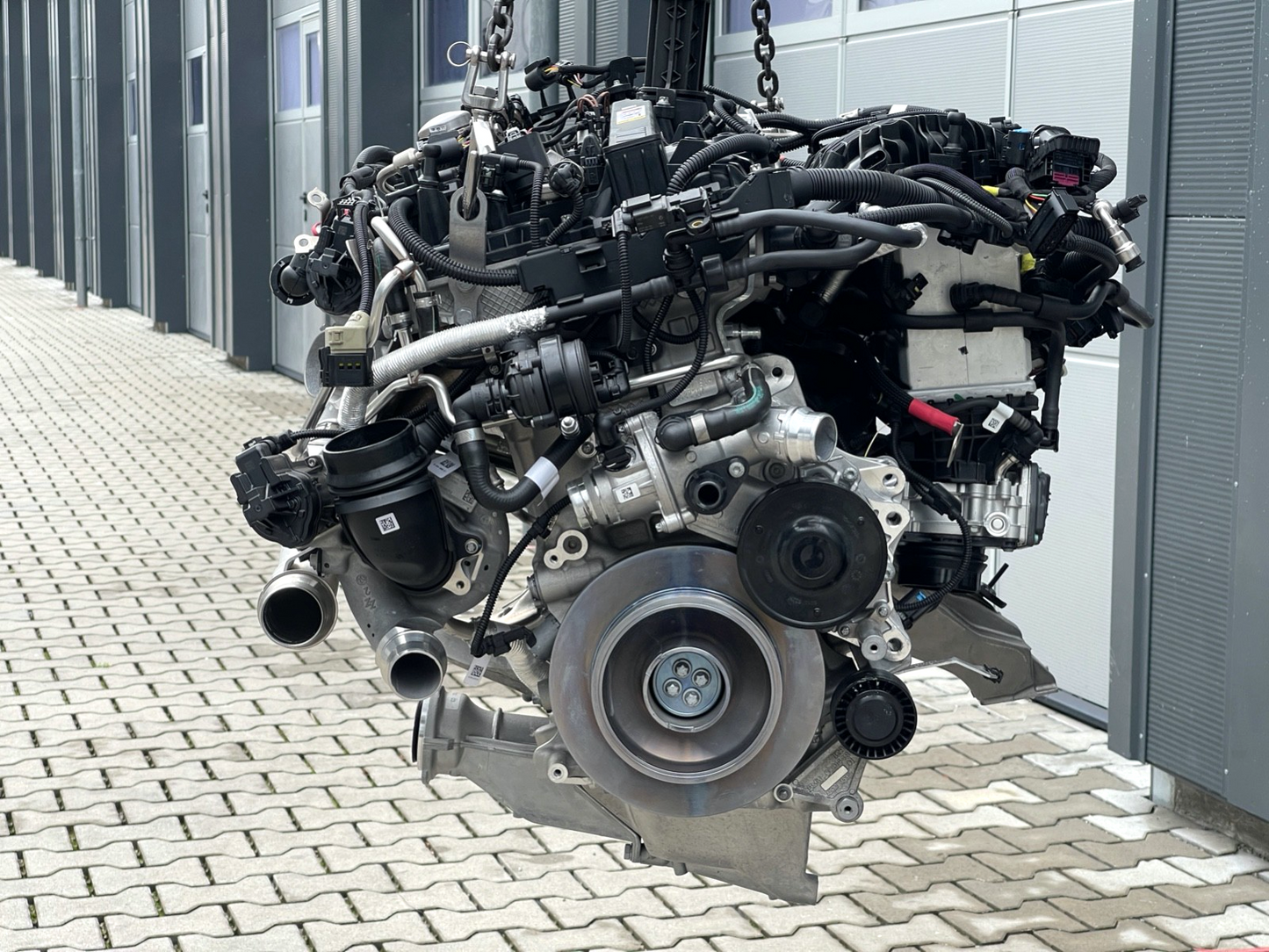 8016929