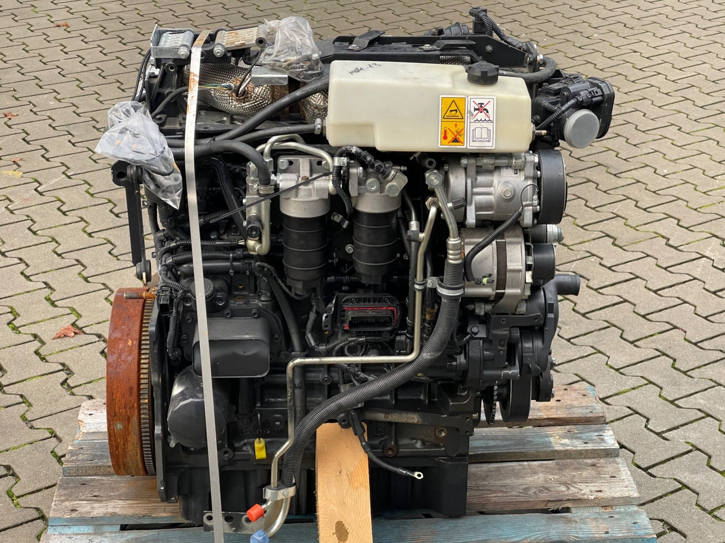 8508544