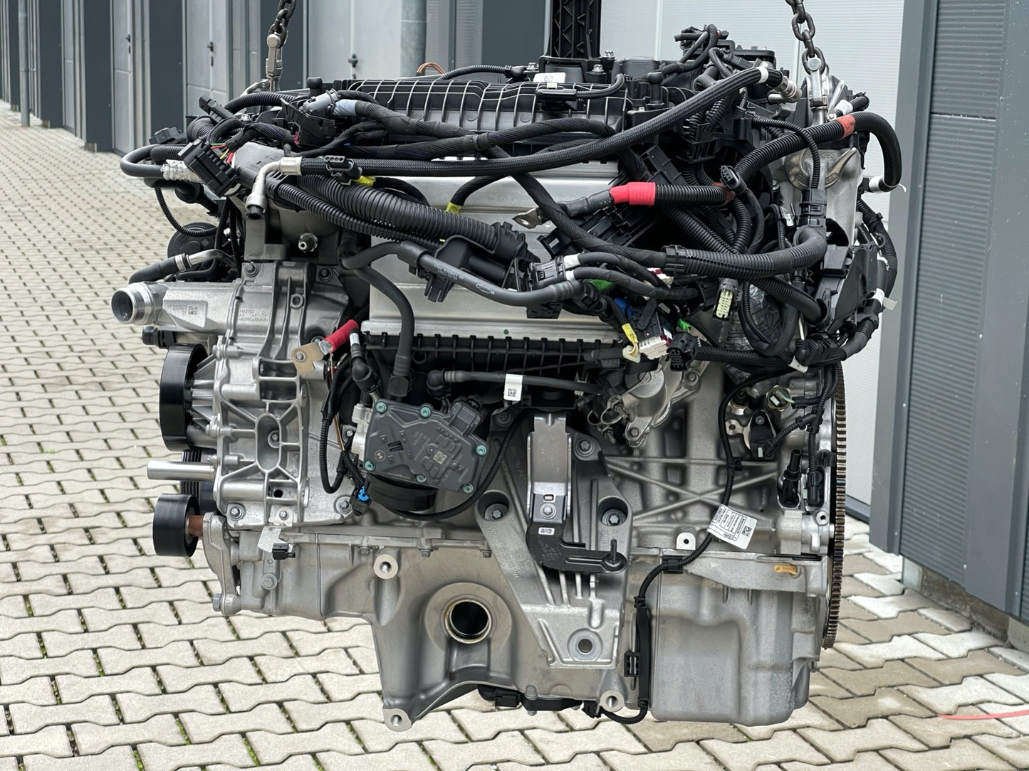 8016929
